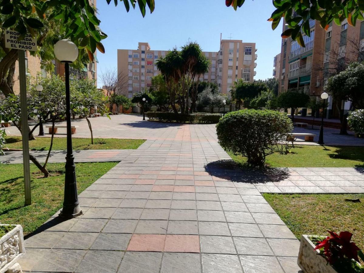 Apartamento Aurora Малага Экстерьер фото